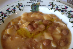 CRESTAGLIATE CON I FAGIOLI